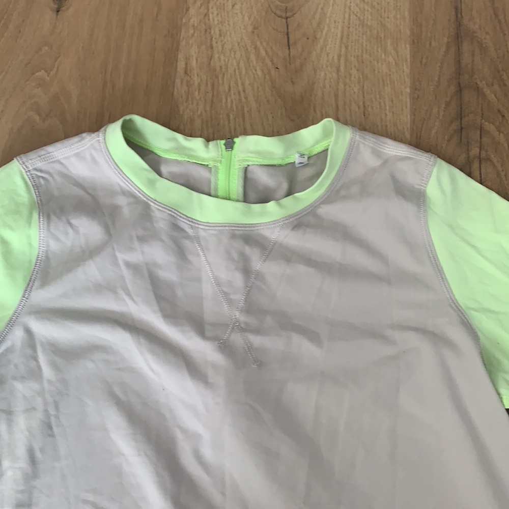 Lululemon top - Picture 3 of 10